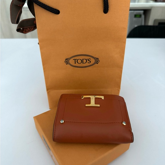 TODS Wallet - Picture 2 of 6